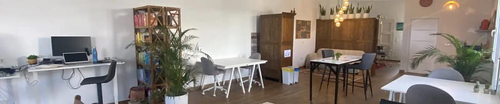 DeskSpace Banner Image